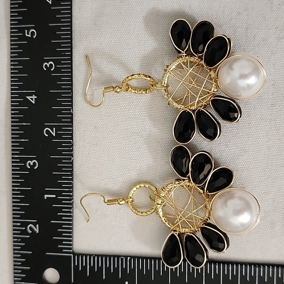 Artisan Gold Wire Art Earrings with Black Crystal Stones - Picture 6 of 6